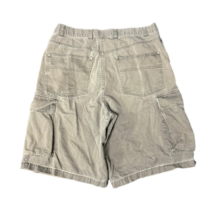 (36) Y2K Cargo Shorts