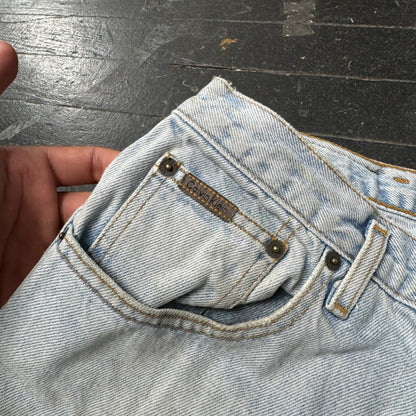 (38) Y2K Calvin Klein Jorts