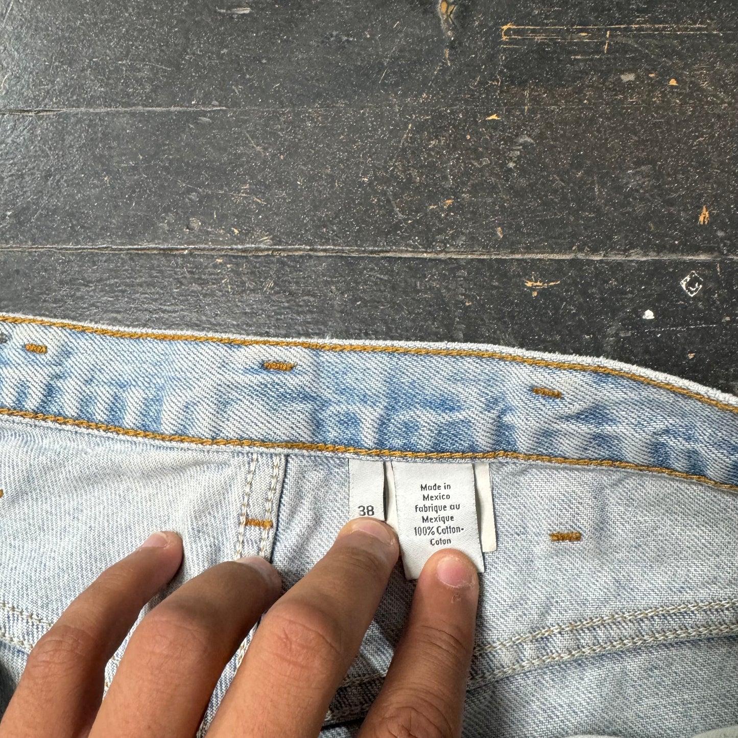 (38) Y2K Calvin Klein Jorts