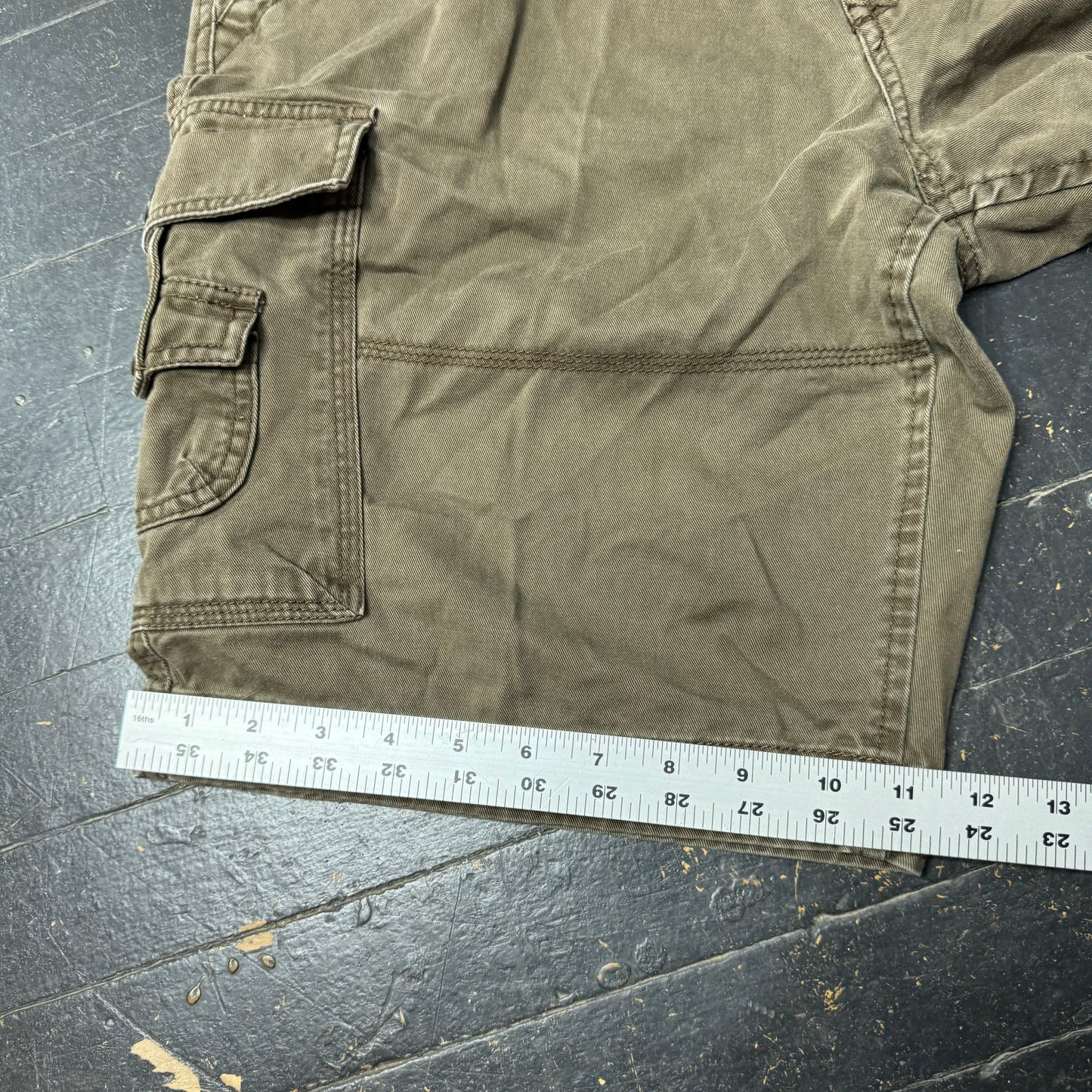 (34) Y2K Cargo Shorts