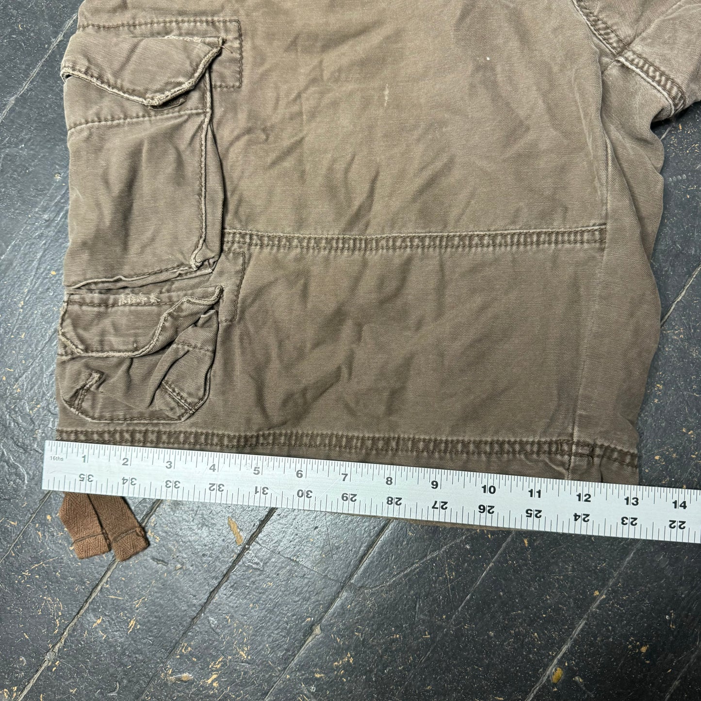 (38) Y2K Cargo Shorts