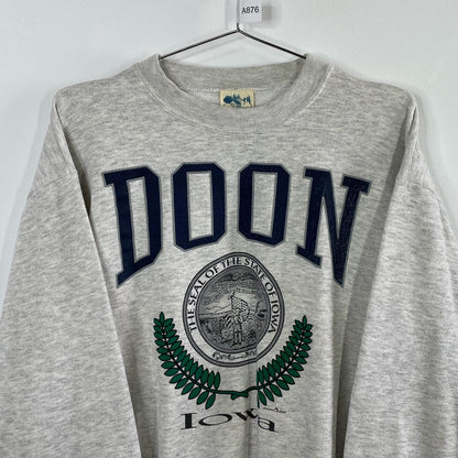 (L) 90s Doon Iowa Crewneck Sweatshirt